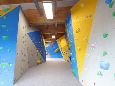 Indoor Kletterhalle leer